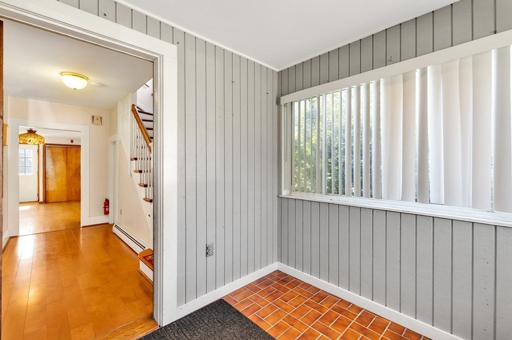 36 Thayer Rd, Belmont MA 02478-5049 exterior