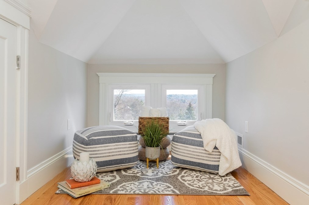 23 Doncaster St, Boston MA  02131-4609 exterior