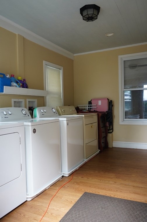 59 Whitney Ave, Lowell MA 01850-1322 exterior