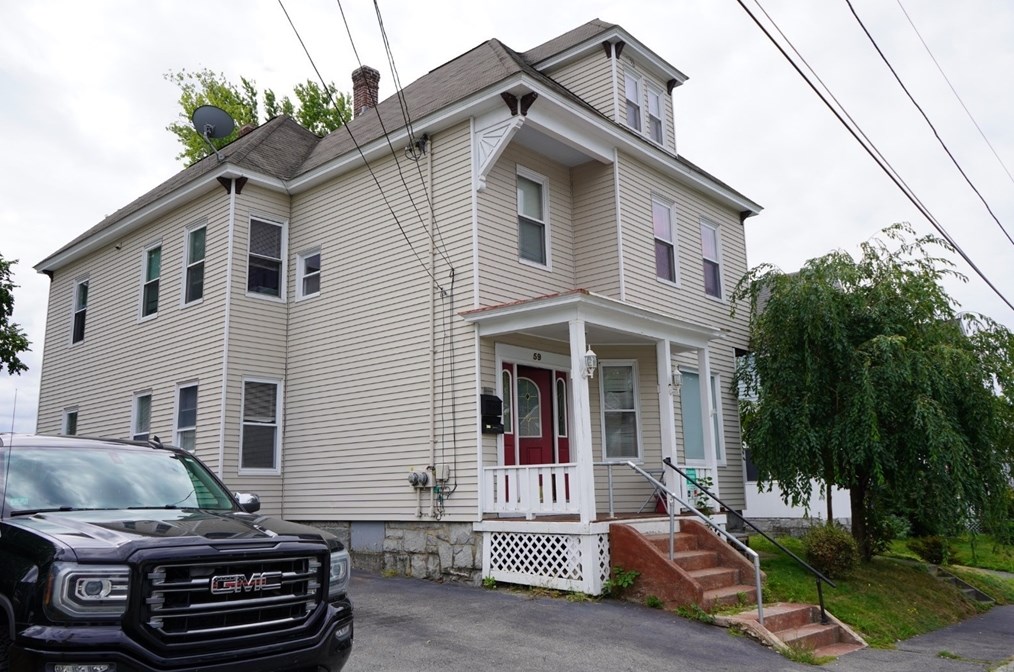 59 Whitney Ave, Lowell MA 01850-1322 exterior