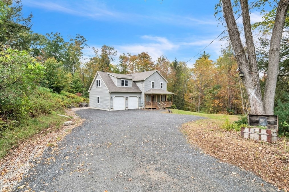 114 Dickinson Hill Rd, Russell, MA 01071 exterior