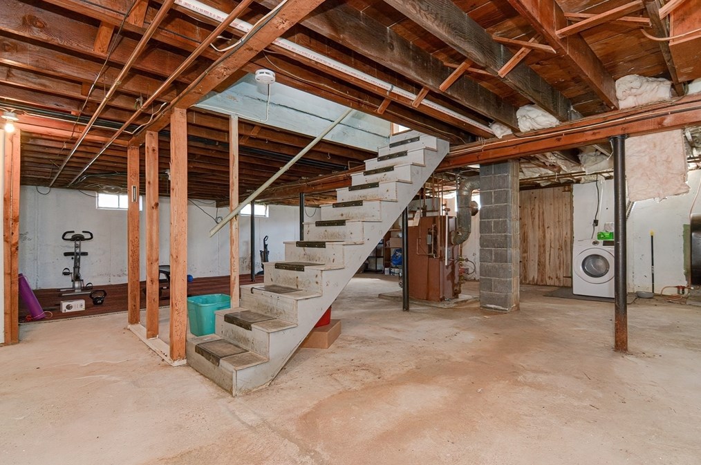 11 Caswell Ct, Douglas MA  01516-2049 exterior