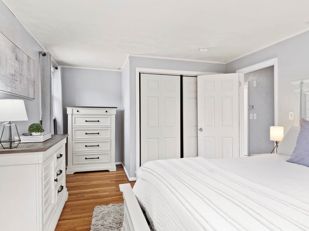 865 Shawsheen St, Tewksbury MA  01876-2342 exterior