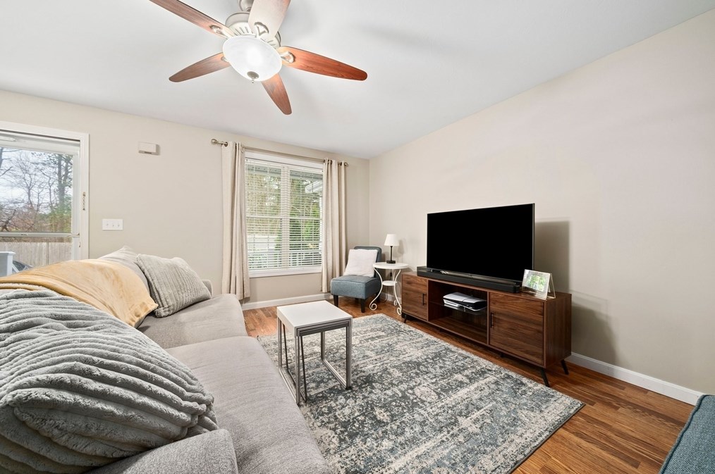 22 Churchill Ave #a2, Whitman, MA 02382