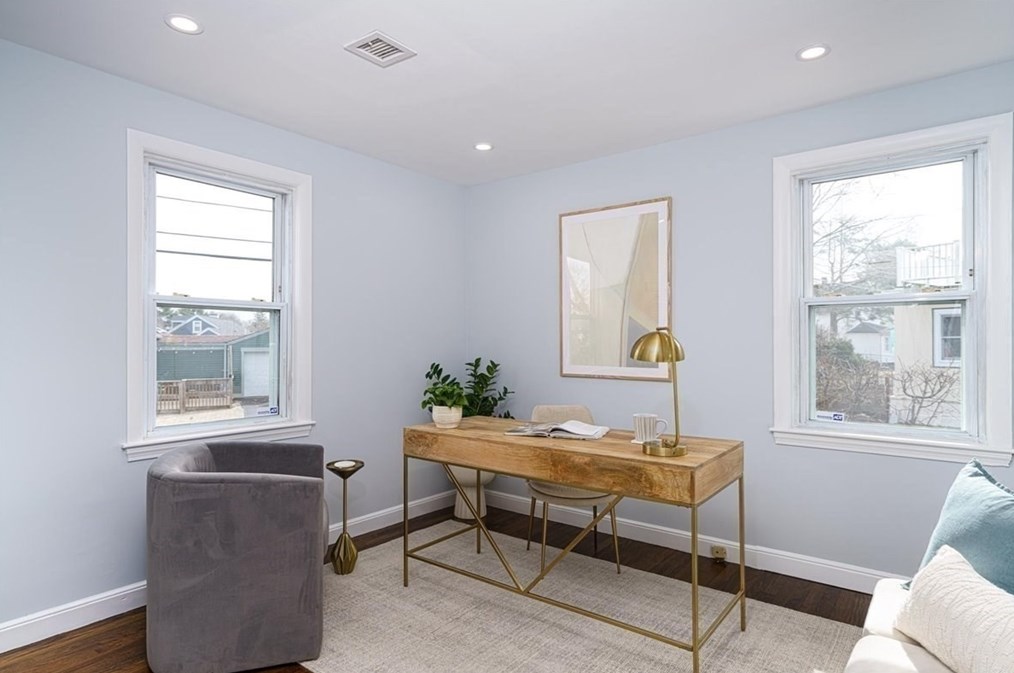 234 Riverside Dr, Dedham MA  02026-6931 exterior