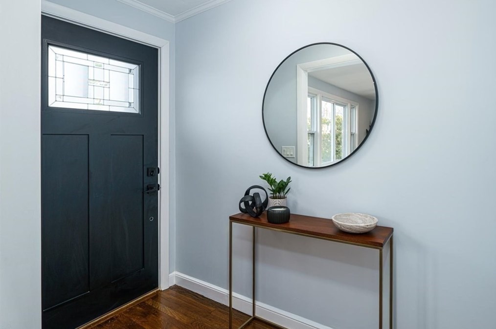 234 Riverside Dr, Dedham MA  02026-6931 exterior