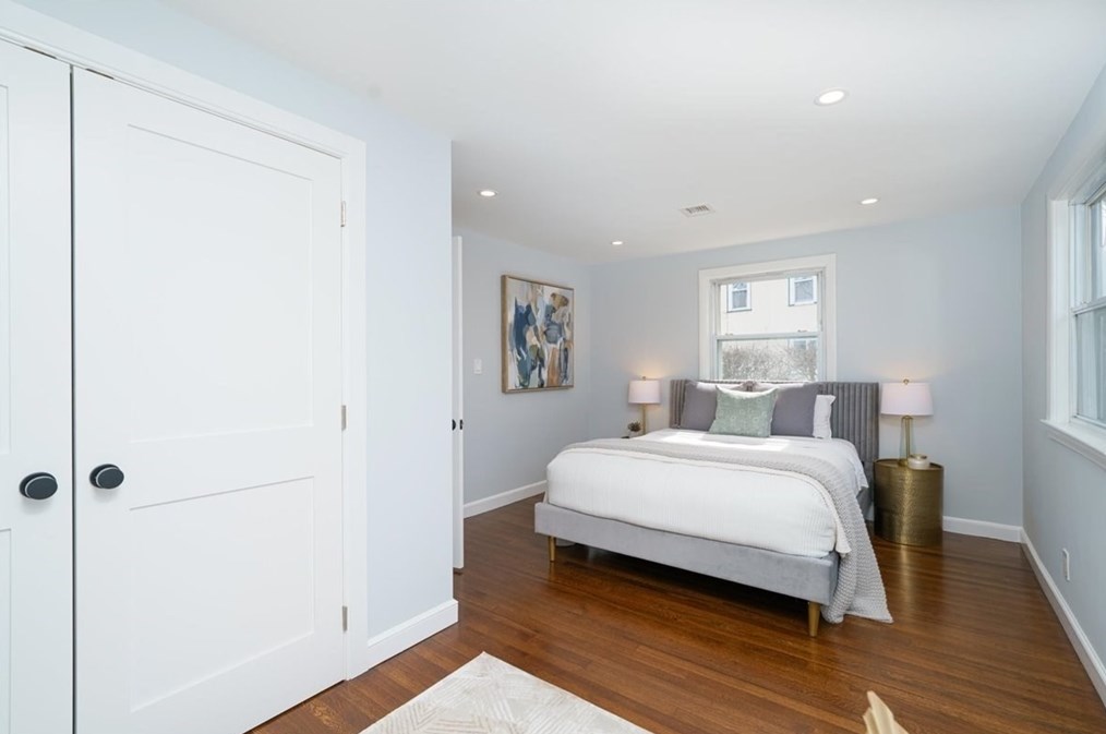 234 Riverside Dr, Dedham MA  02026-6931 exterior