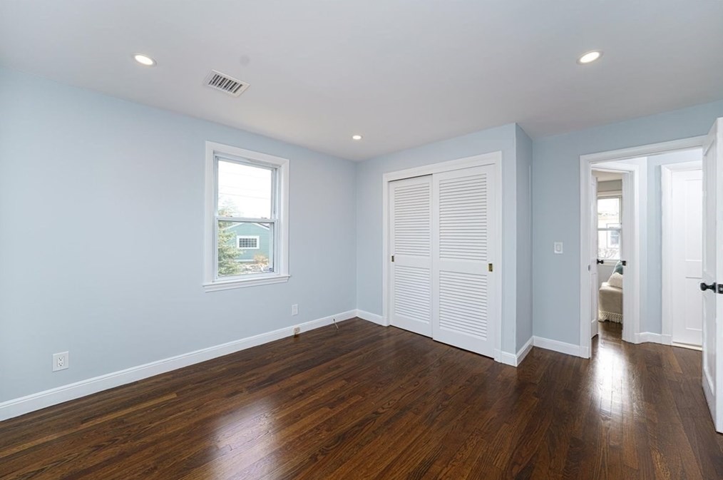 234 Riverside Dr, Dedham MA  02026-6931 exterior