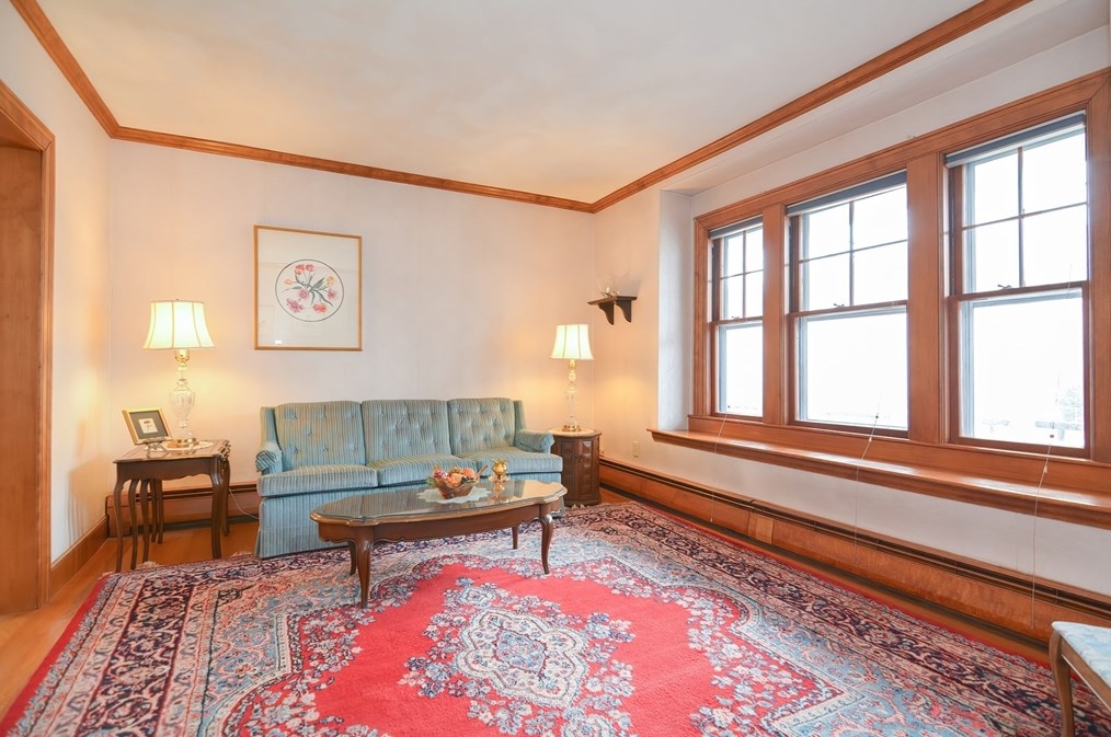 66 Margaret St, Arlington, MA 02474 exterior