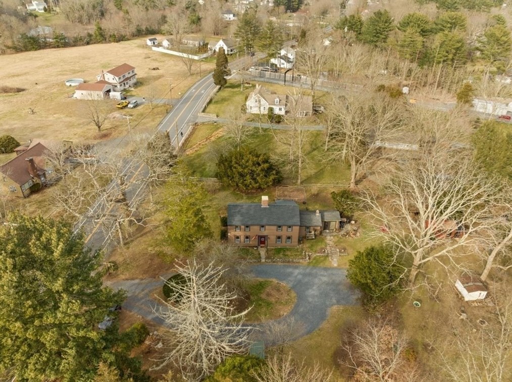 355 Pleasant St, Raynham MA  02767-1673 exterior