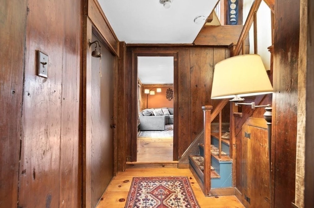 355 Pleasant St, Raynham MA  02767-1673 exterior