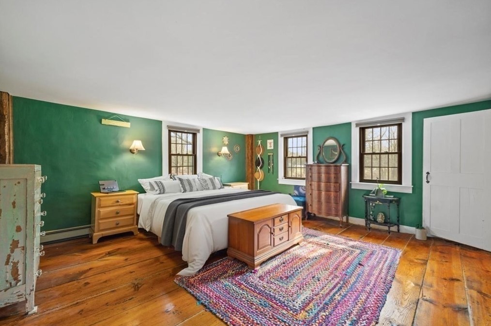 355 Pleasant St, Raynham MA  02767-1673 exterior