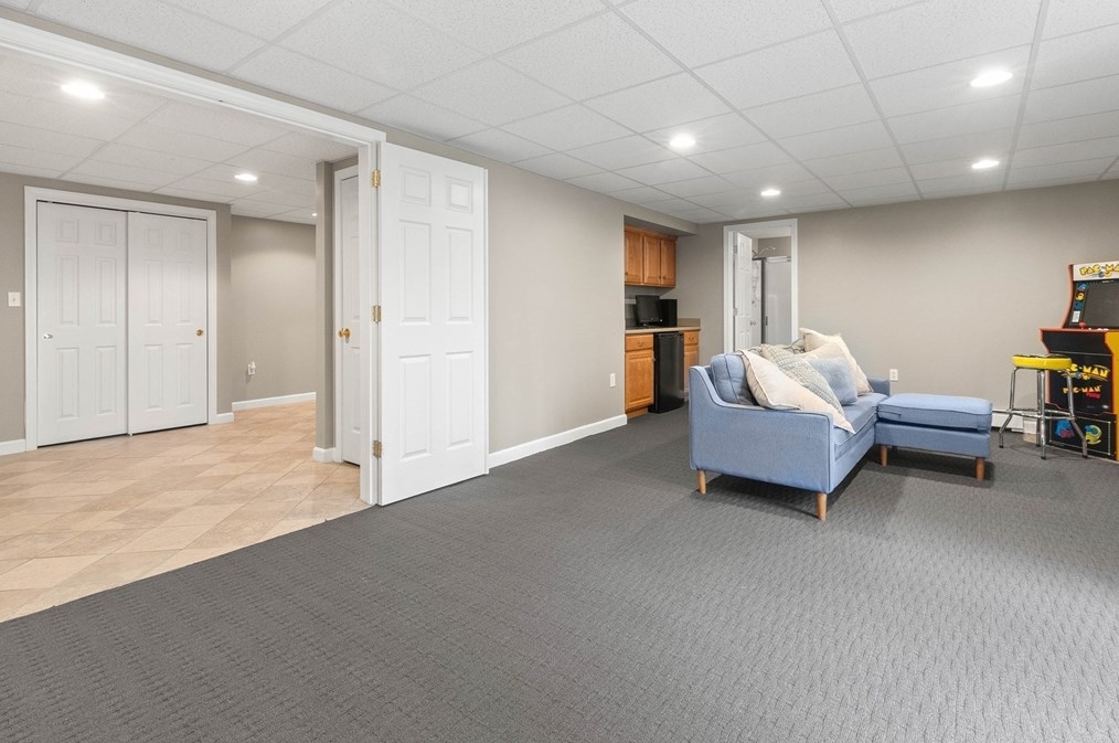 7 Corinthian Way, Haverhill MA  01833-2528 exterior