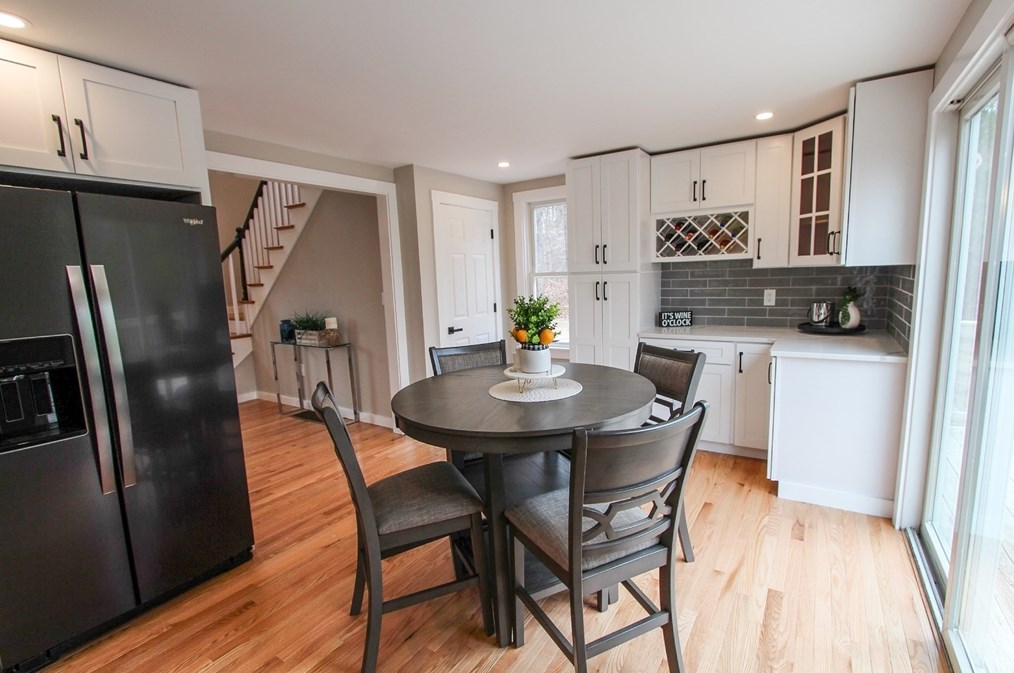 129 Deerfoot Cir, Mashpee MA  02649-2440 exterior