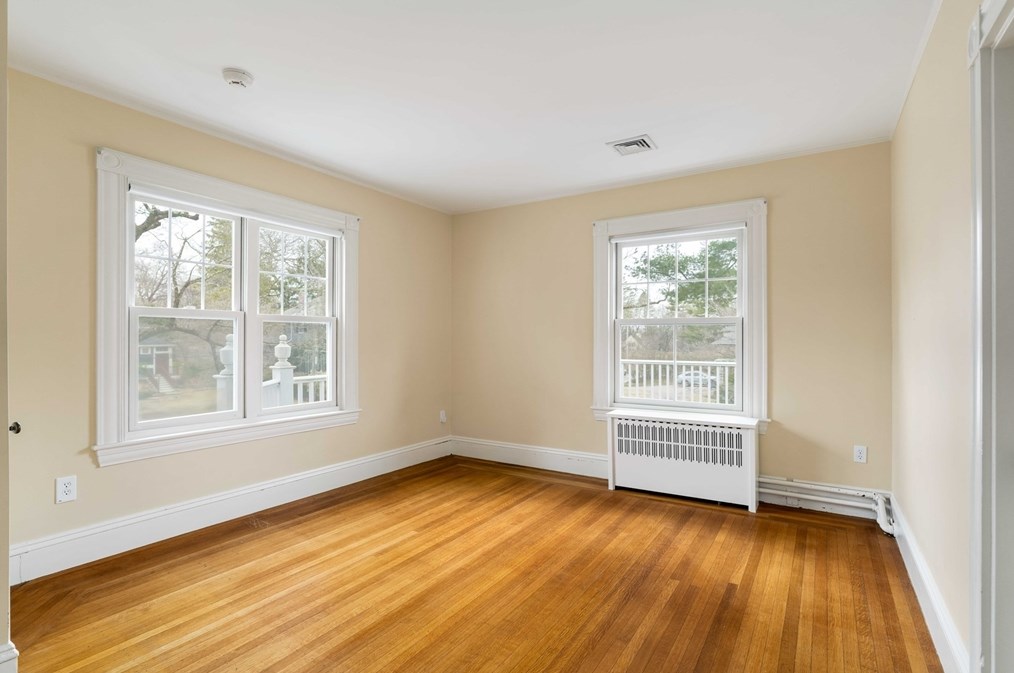 47 Hancock Ave, Newton MA 02459-1746 exterior