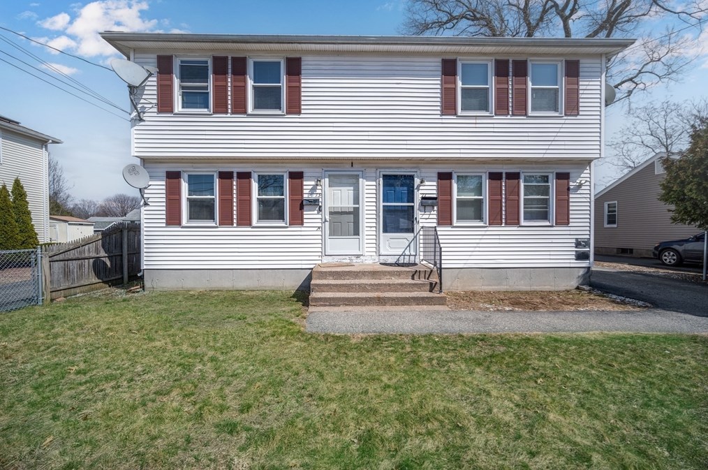 71 Price St, Springfield MA  01104-1516 exterior