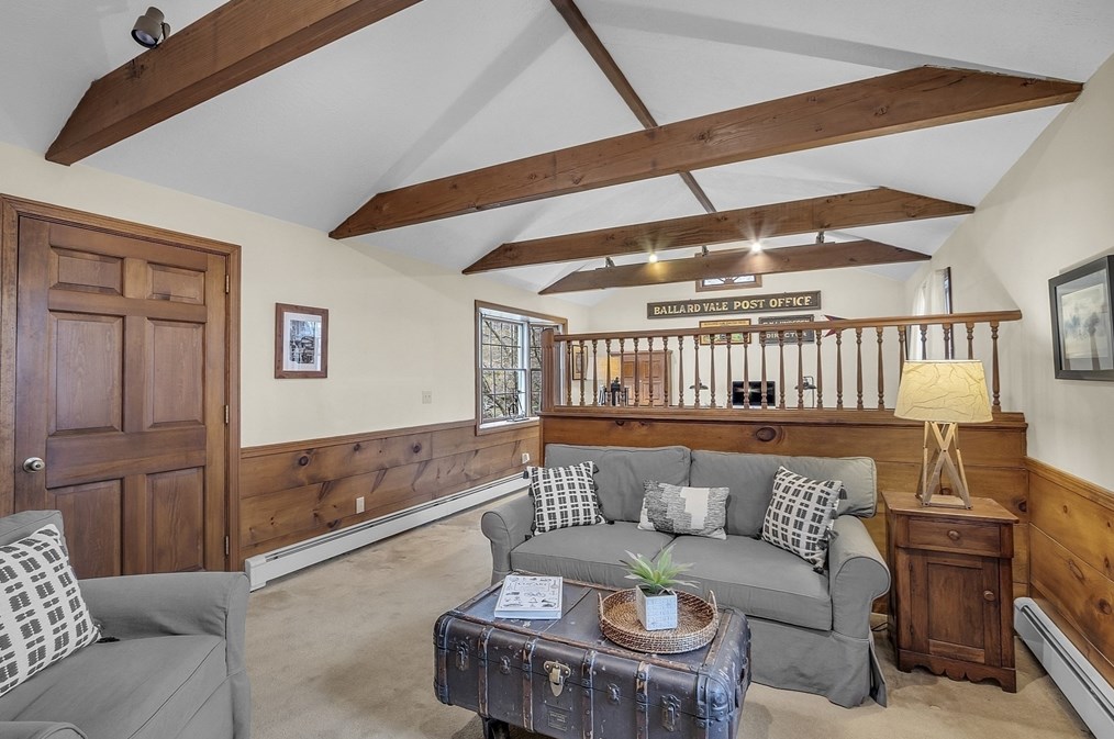 9 Carlisle St, Andover MA 01810-1423 exterior