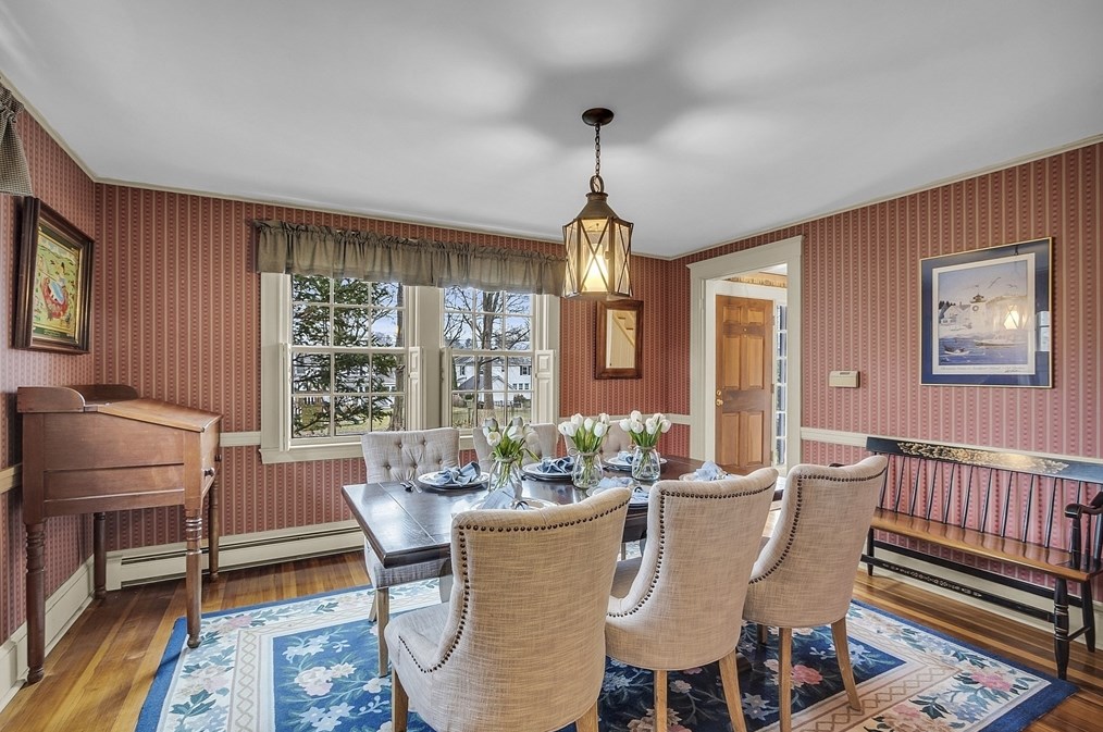 9 Carlisle St, Andover MA 01810-1423 exterior