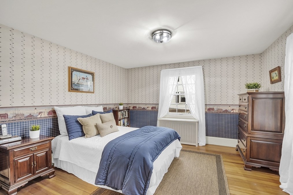 9 Carlisle St, Andover MA 01810-1423 exterior