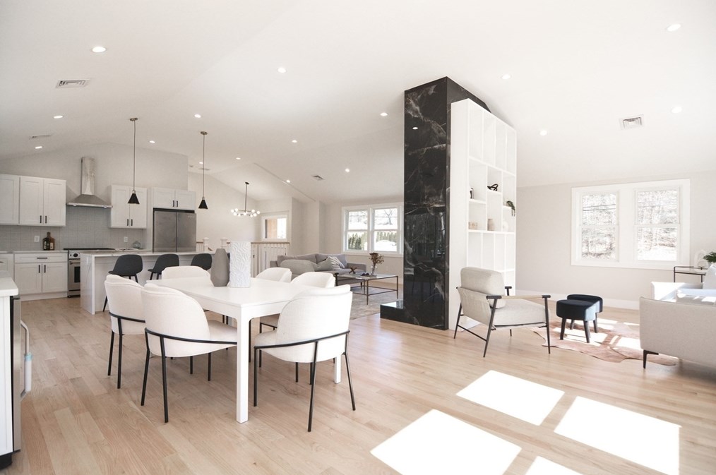 1 Duane Dr, North Reading MA 01864-1505 exterior