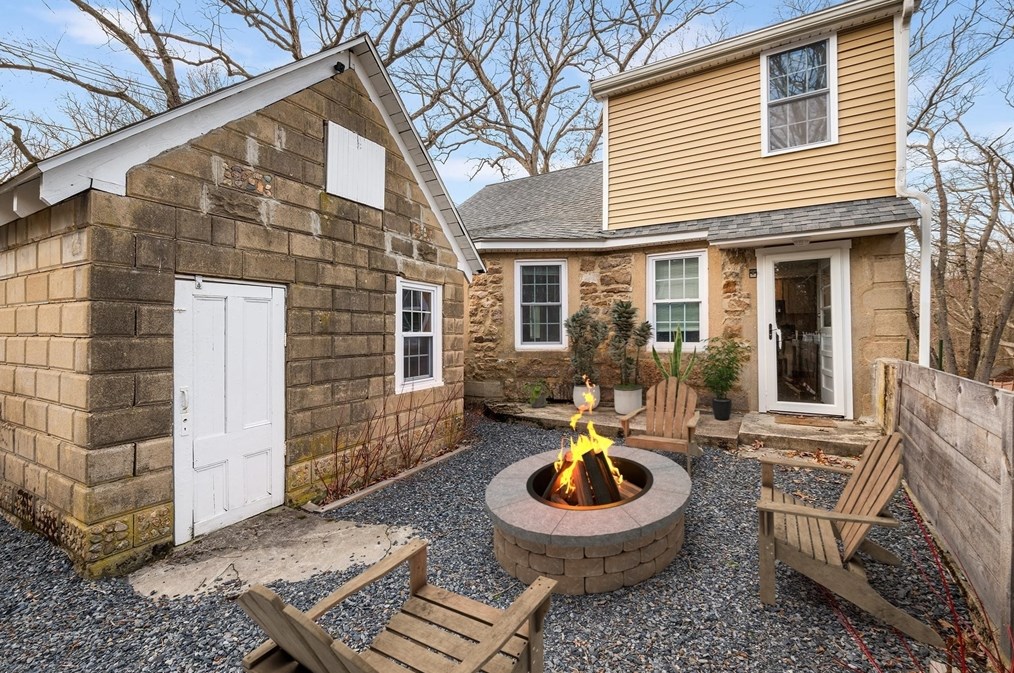 125 Forest St, Weymouth MA  02190-1005 exterior