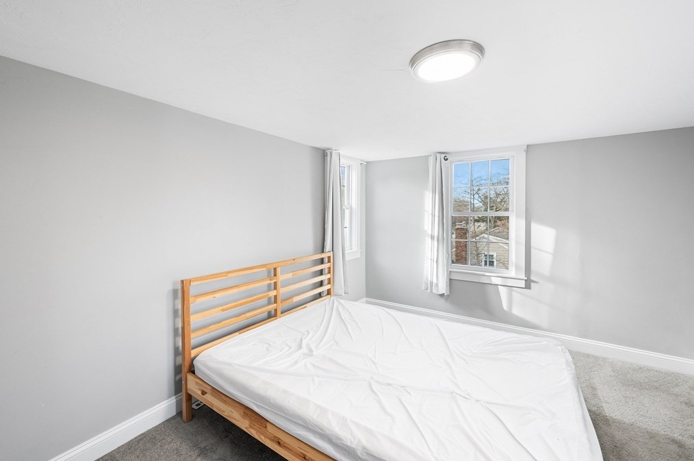 125 Forest St, Weymouth MA  02190-1005 exterior