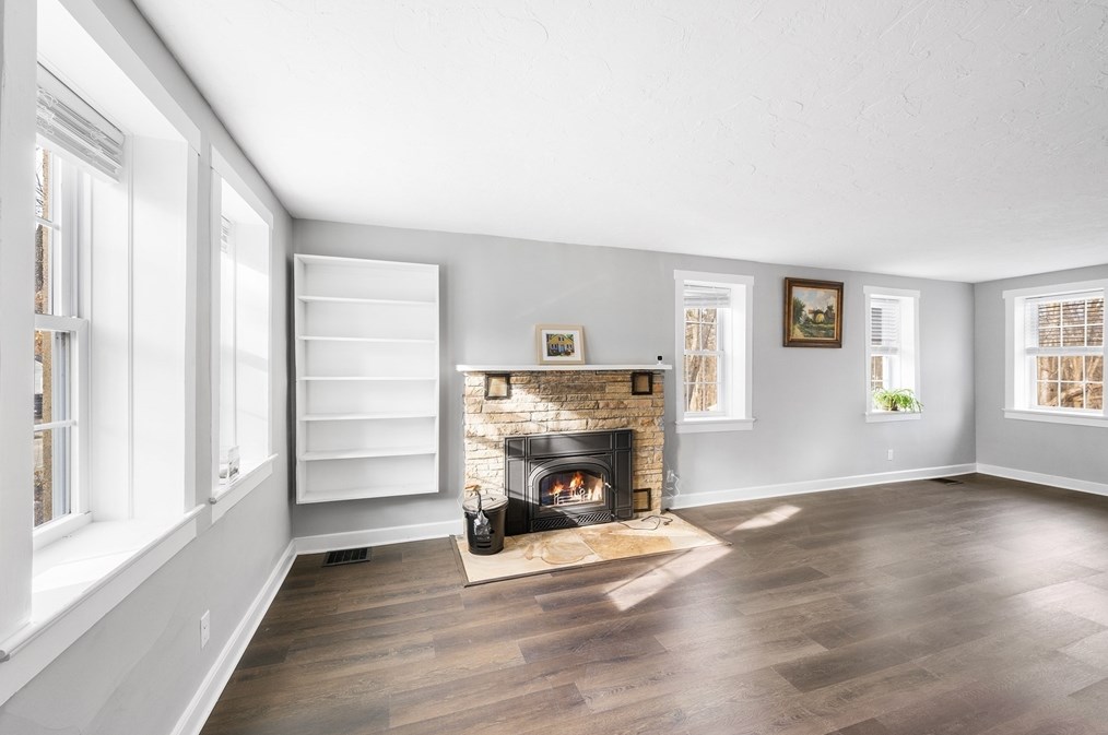 125 Forest St, Weymouth MA  02190-1005 exterior