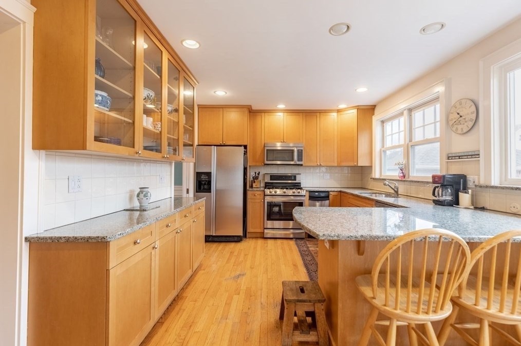 360 Payson Rd, Belmont MA 02478-2720 exterior