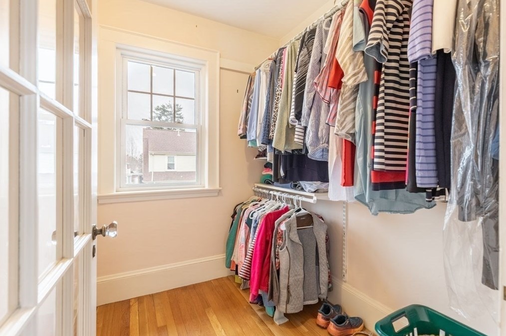 360 Payson Rd, Belmont MA 02478-2720 exterior