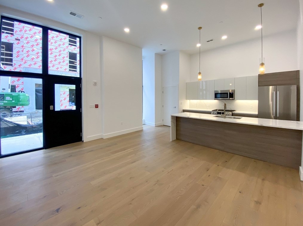 30 Penniman Rd #101, Boston, MA 02134