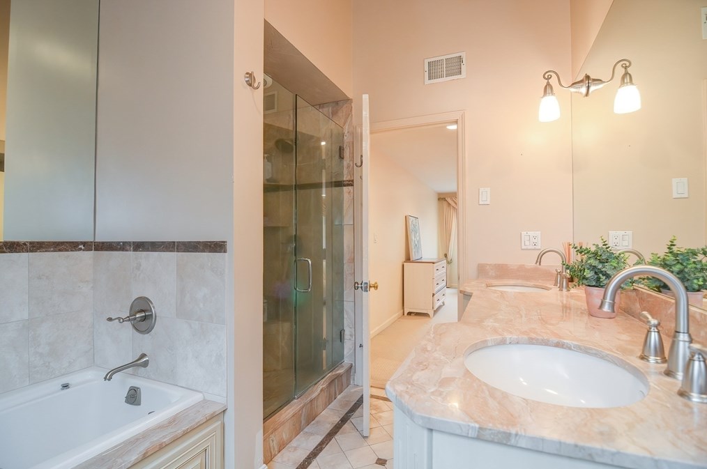 26 Aspen Rd, Sharon MA  02067-3207 exterior