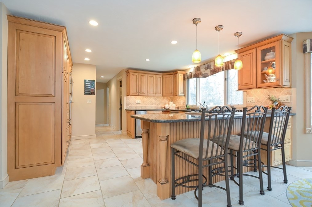 26 Aspen Rd, Sharon MA  02067-3207 exterior