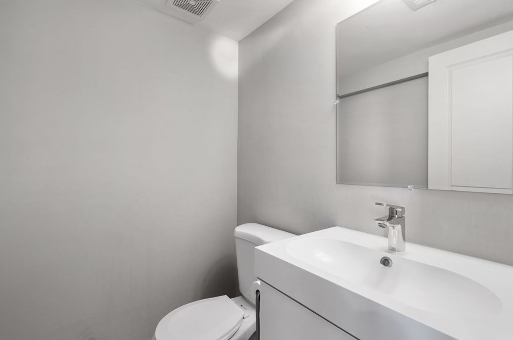 265 Jackson St, Newton MA 02459-2523 exterior