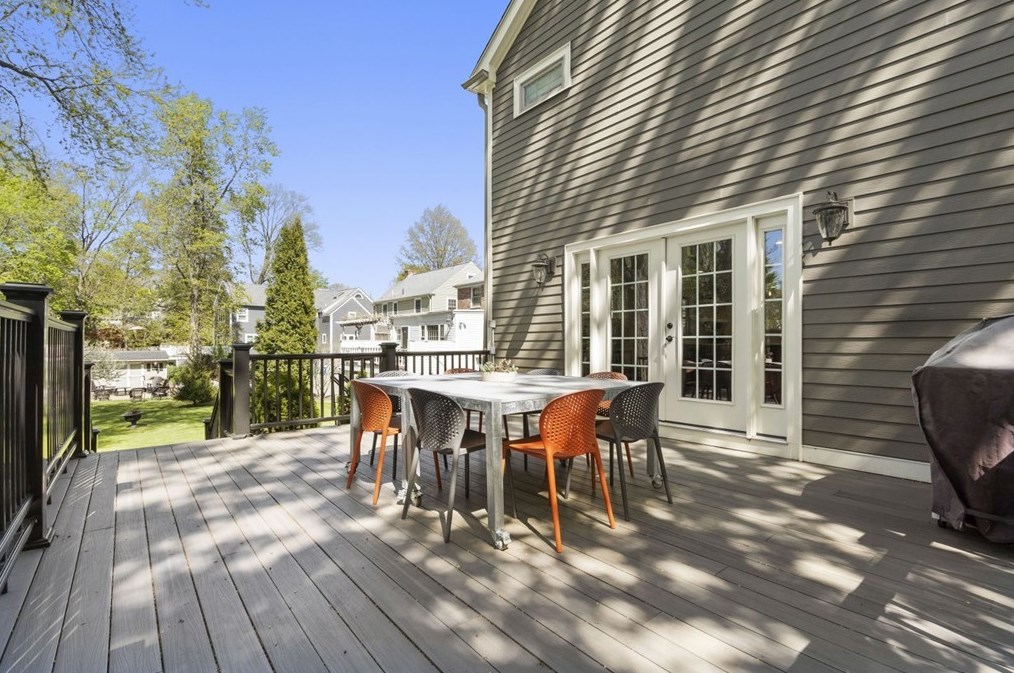 265 Jackson St, Newton MA 02459-2523 exterior