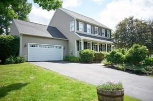 30 Juniper Wood Dr, Haverhill, MA 01832