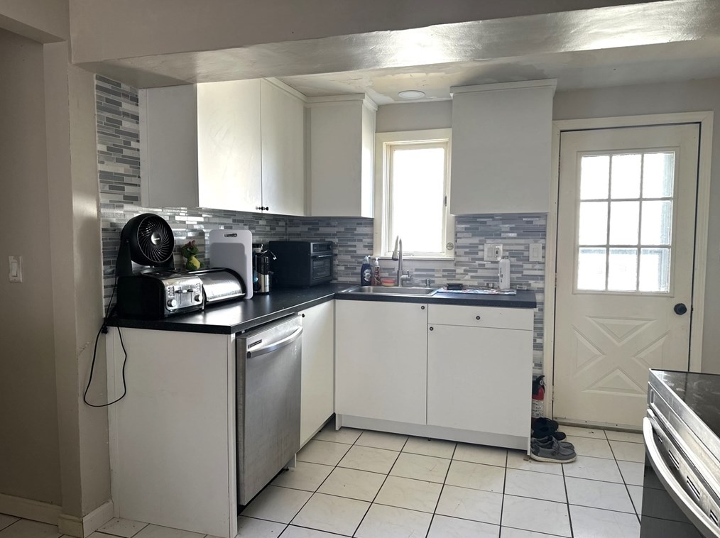 14 Beacon St #1, Quincy, MA 02169