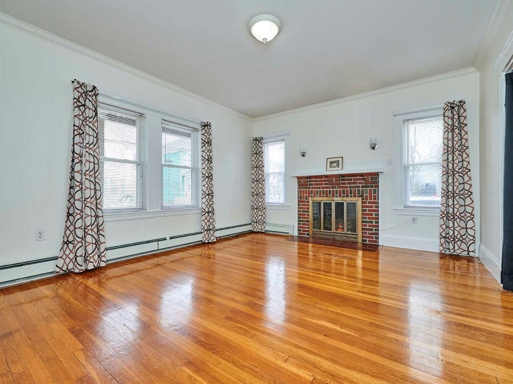 30 Central St, Waltham MA  02453-5404 exterior