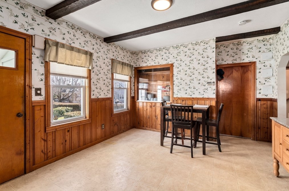 123 Allston Ave, Worcester MA  01604-3324 exterior