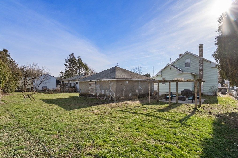 123 Allston Ave, Worcester MA  01604-3324 exterior