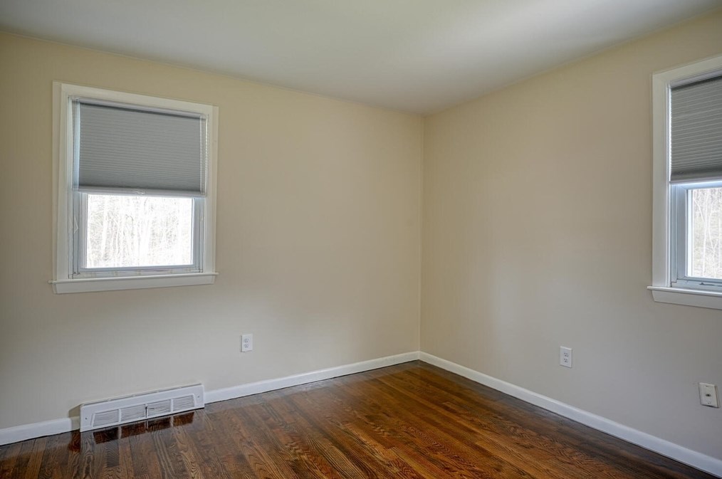 201 Gorwin Dr, Holliston MA  01746-1532 exterior