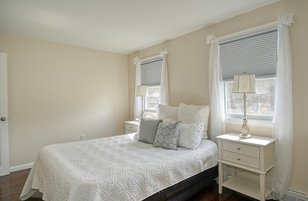 201 Gorwin Dr, Holliston MA  01746-1532 exterior