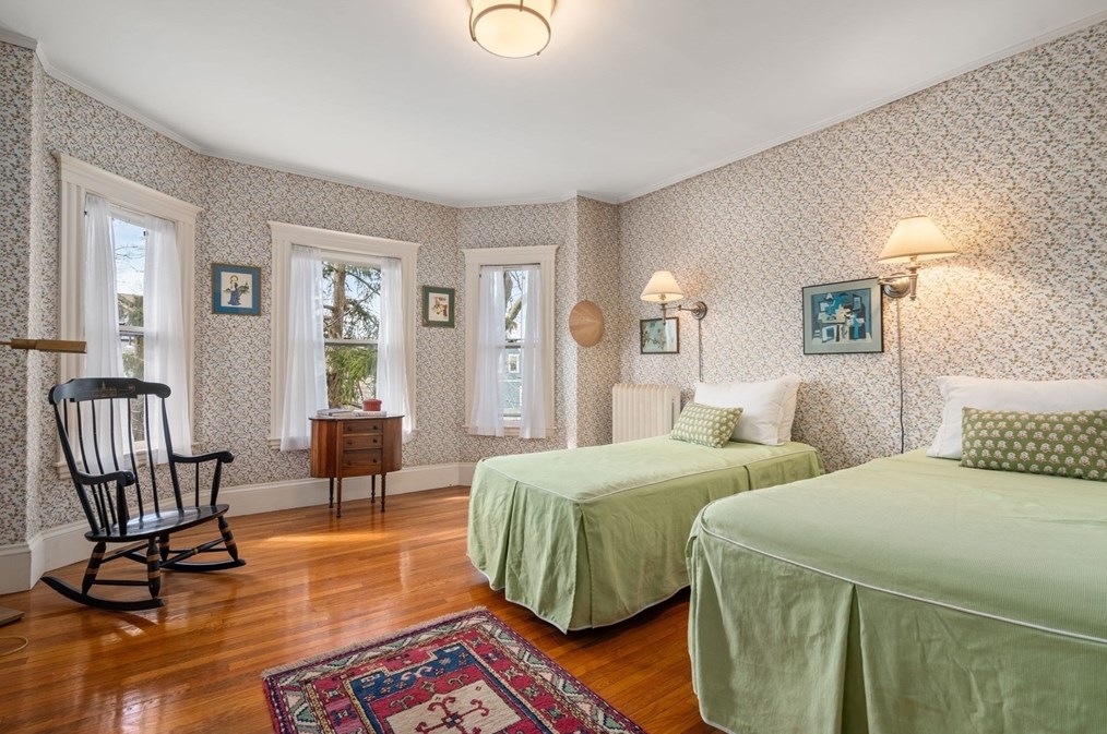 90 School St, Belmont MA 02478-3013 exterior