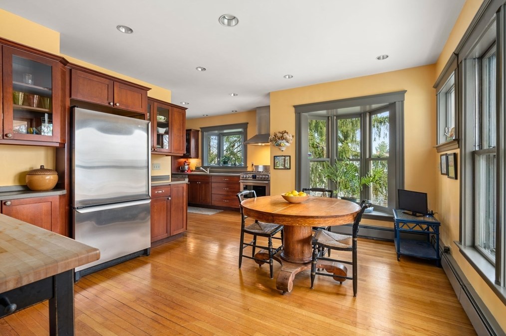 90 School St, Belmont MA 02478-3013 exterior