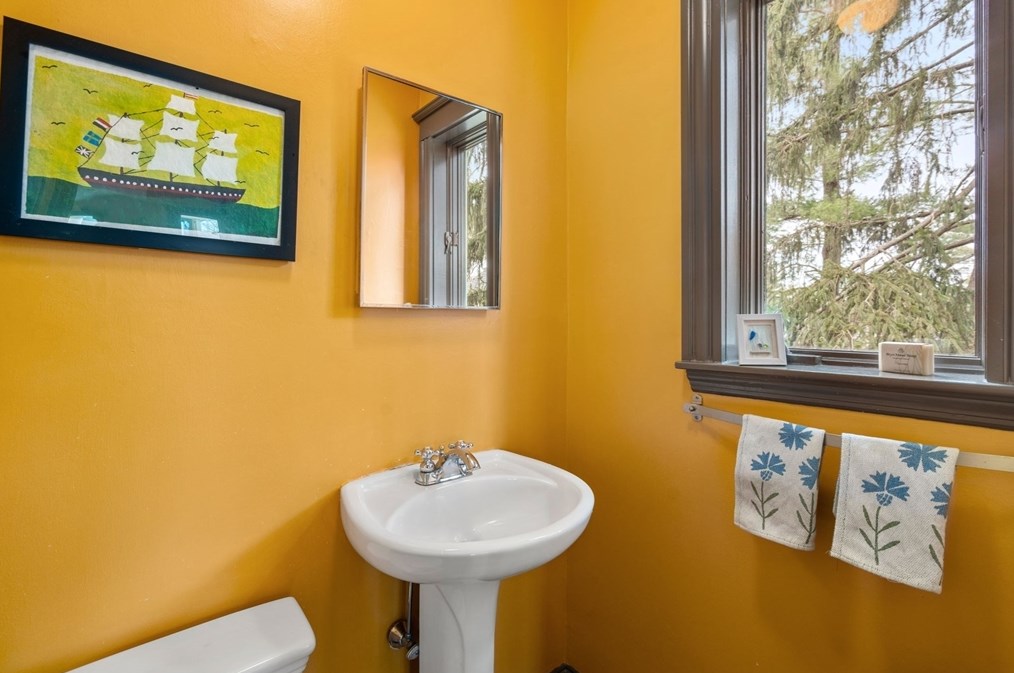 90 School St, Belmont MA 02478-3013 exterior