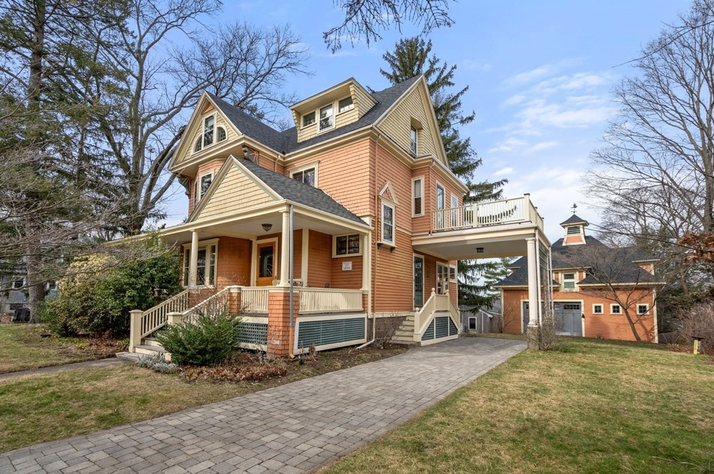 90 School St, Belmont MA 02478-3013 exterior