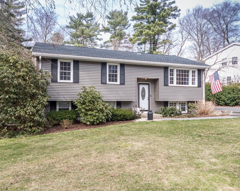 23 Andrew Ln, Holliston, MA 01746 exterior