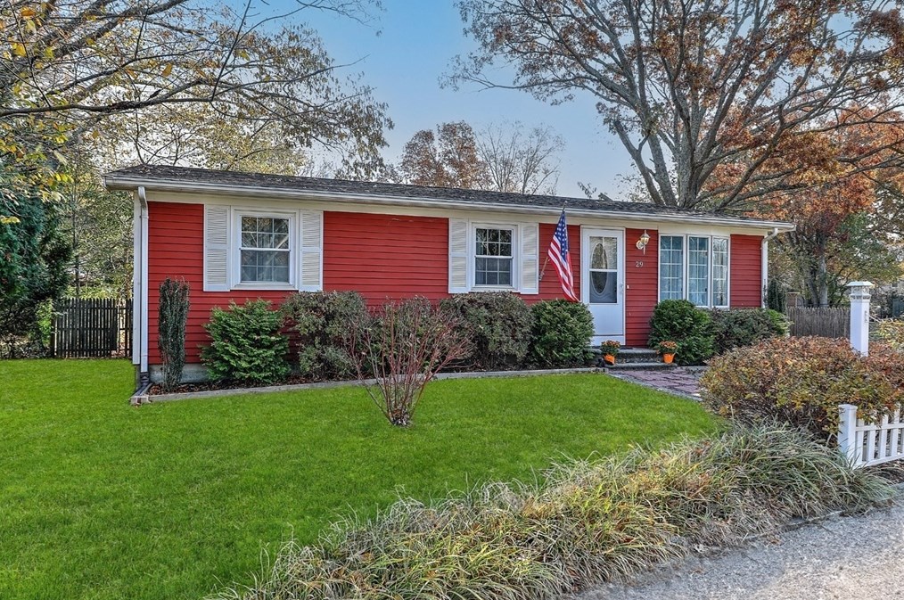 29 Spice Bush, South Kingstown, RI 02882