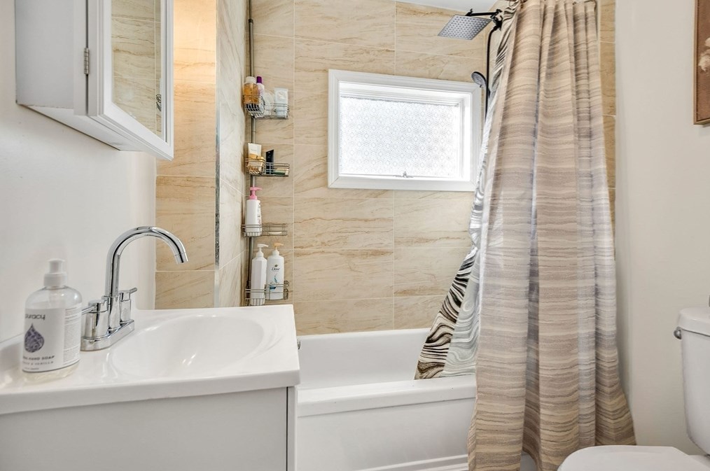 26 Murdock Ave, Winchendon MA  01475-1536 exterior