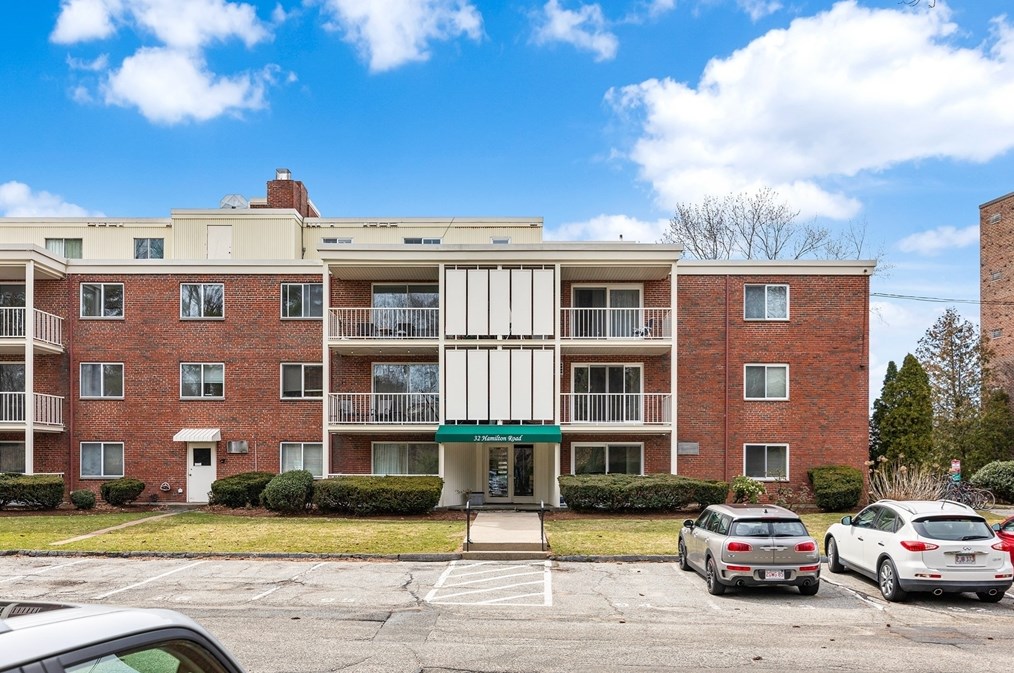 32 Hamilton Rd #308, Arlington, MA 02474