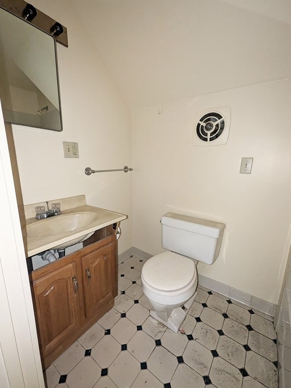 57 Almont St, Malden MA 02148-5726 exterior